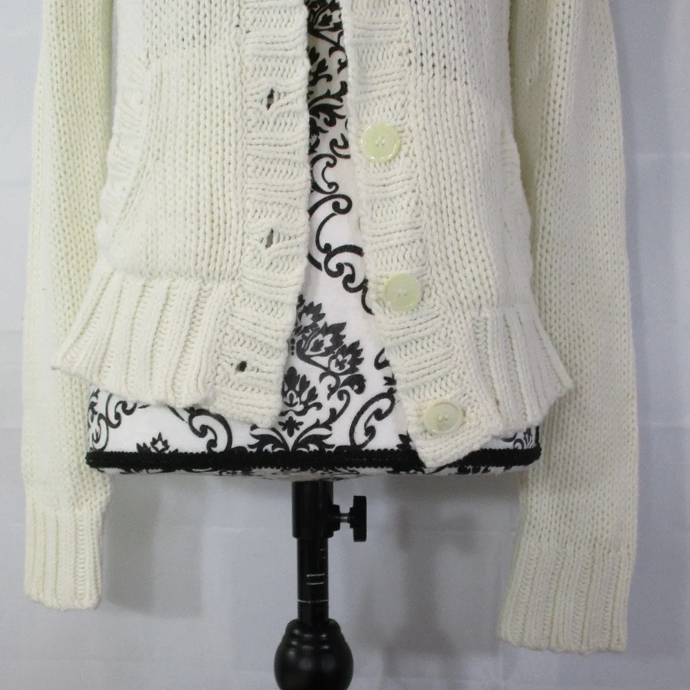 J. CREW Knit Sweater Size Medium